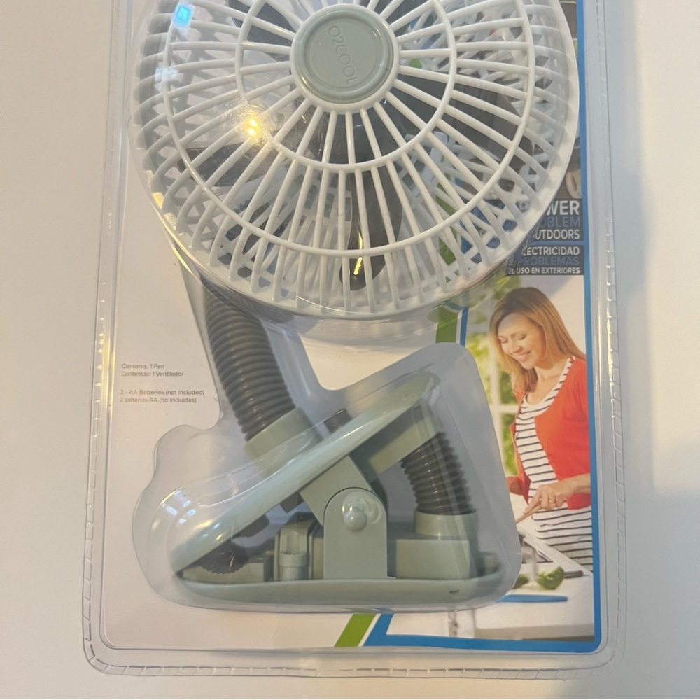 O2Cool Battery Operated 4 Inch Clip Fan New - Picture 3 of 6